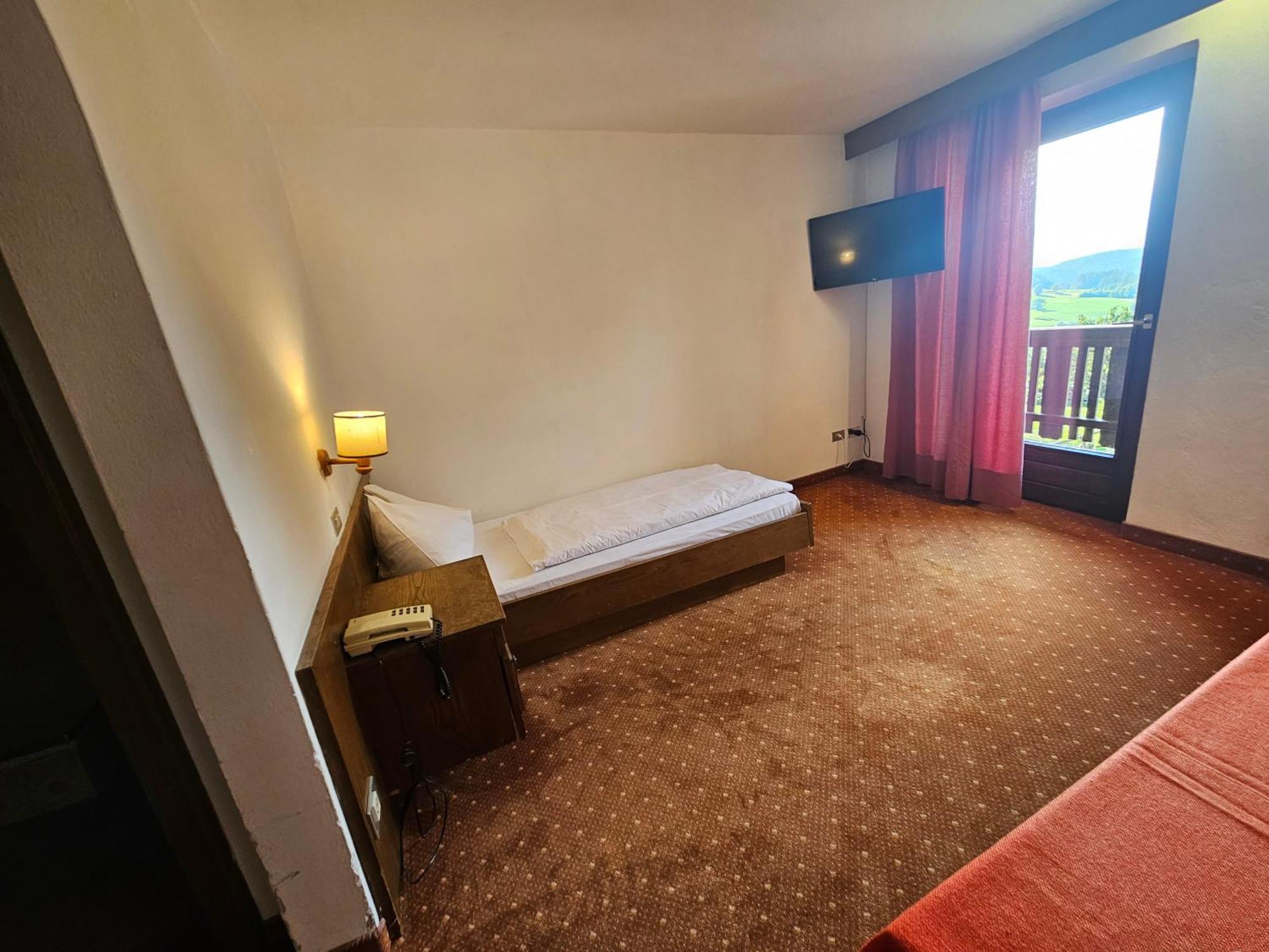 Hotel Pichlerhof San Lorenzo di Sebato Ruang foto