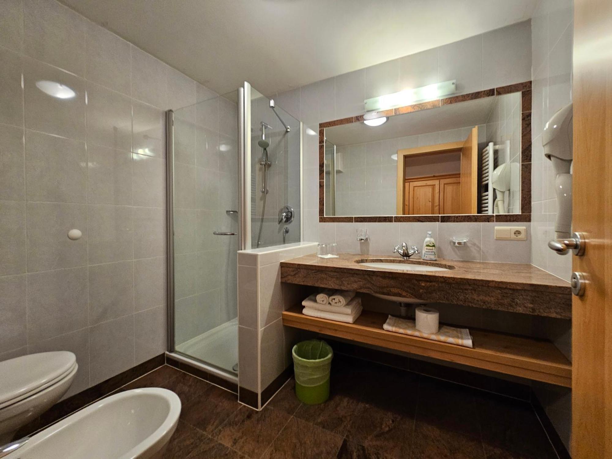 Hotel Pichlerhof San Lorenzo di Sebato Bagian luar foto