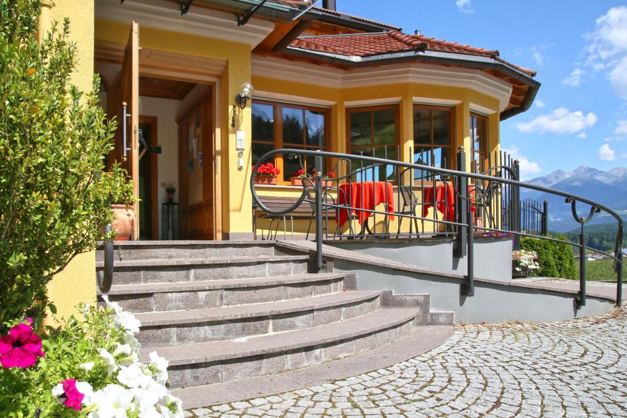 Hotel Pichlerhof San Lorenzo di Sebato Bagian luar foto